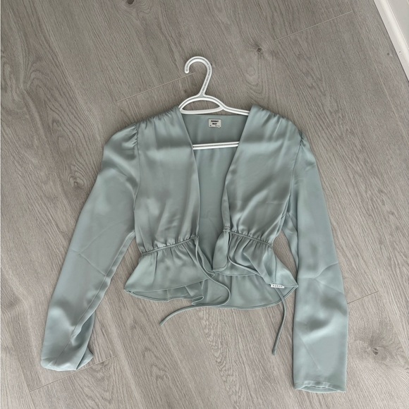 Aritzia Sunday Best Kimberley Front Tie Blouse, Light blue - Picture 3 of 4